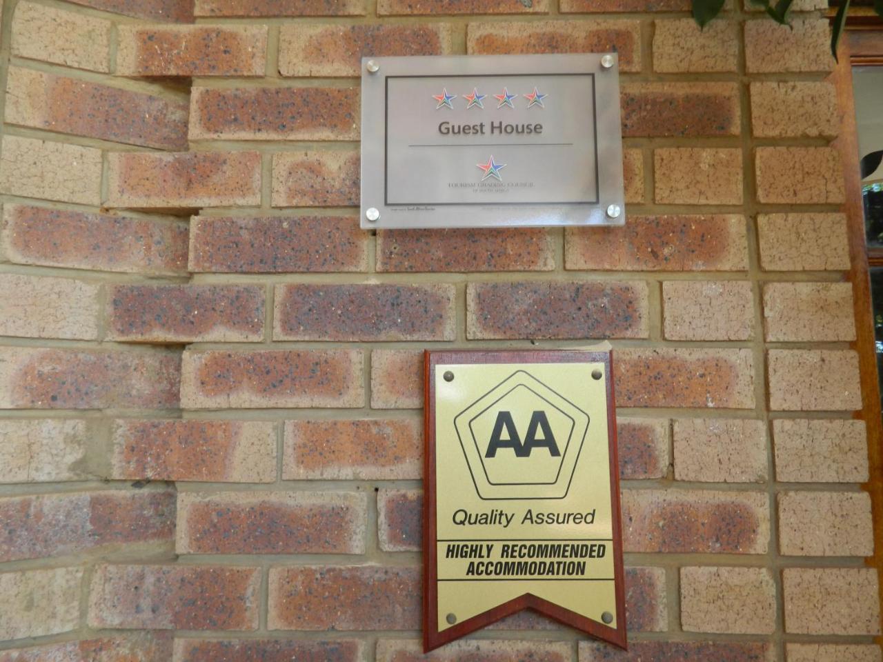 Edelweiss Corporate Guest House Pretoria-Noord Exteriör bild
